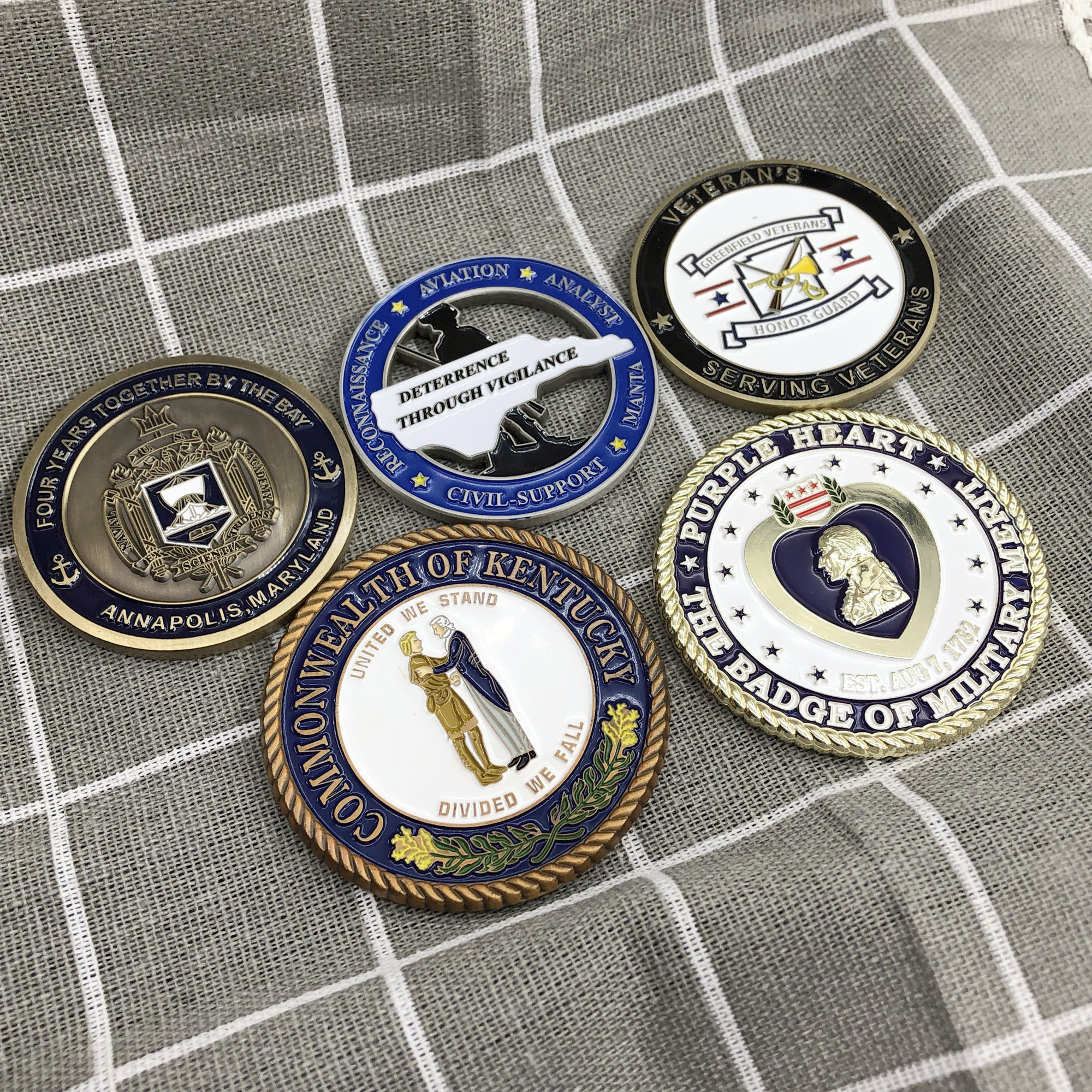 Free Design Customized Logo Soft Enamel Silver Memorial Zinc Alloy Double Side Metal Coin With Acrylic Box
