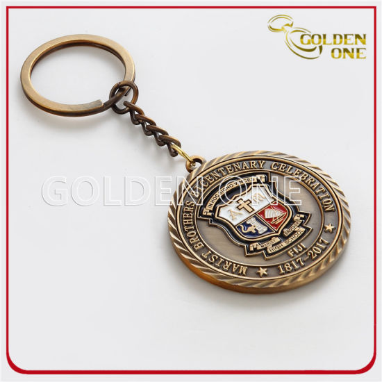 Custom Antique Gold Plated Coin Metal Keyring