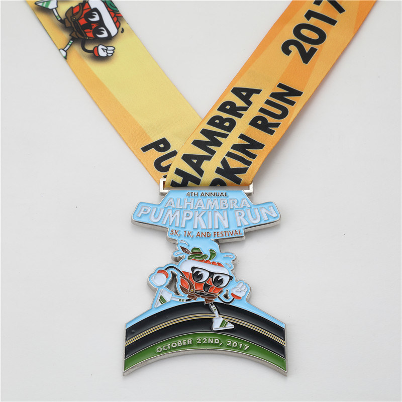 Personalizado Dise&ntilde;o de lujo suave Esmalte de Esmalte Corriendo Medall&oacute;n