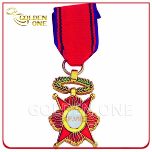 Customized Die Casting Gold Plated Metal Badge with Ribbon